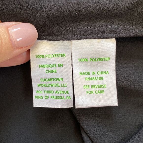 Lilly Pulitzer Black V-Neck Long sleeve Myah Top With Attached Camisole Sz Small - Picture 11 of 12